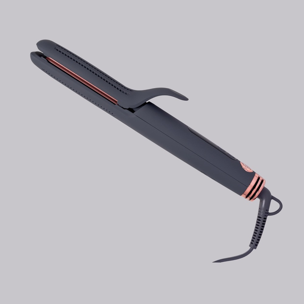 GO WITH THE FLOW 2-IN-1 HAIR STYLER